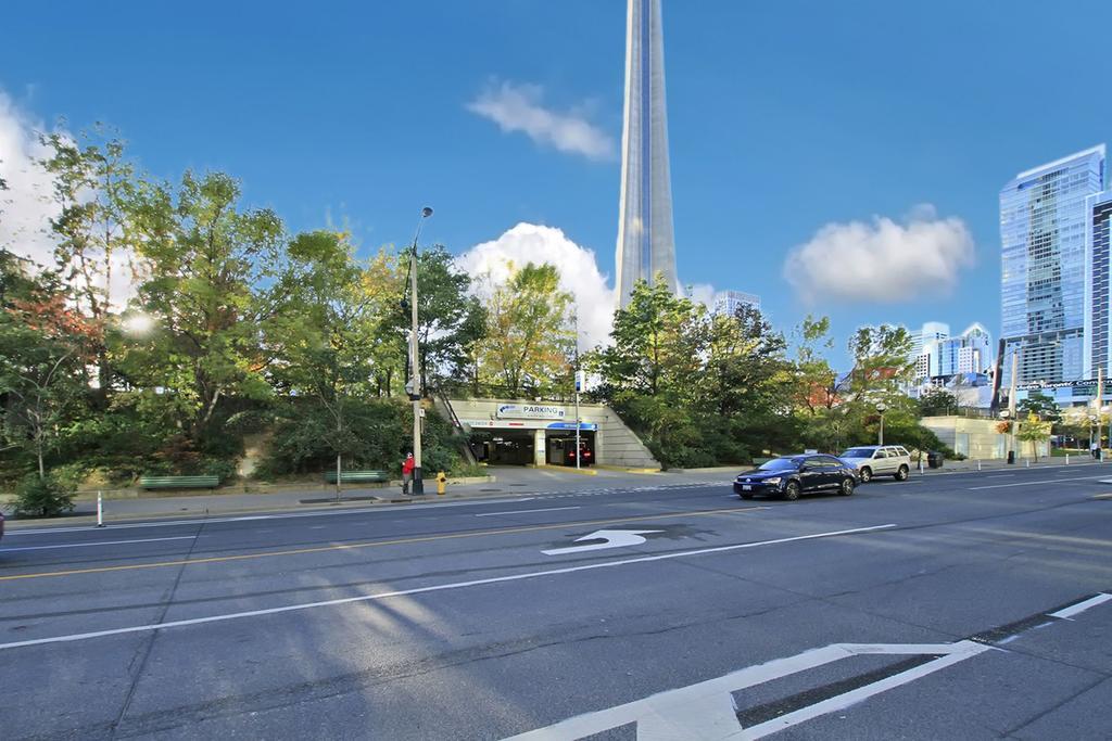 Napa Furnished Suites At Cn Tower & Maple Leaf Square Торонто Экстерьер фото