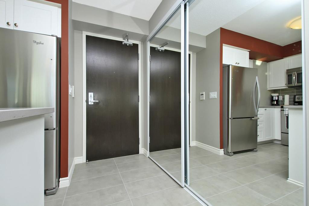 Napa Furnished Suites At Cn Tower & Maple Leaf Square Торонто Экстерьер фото