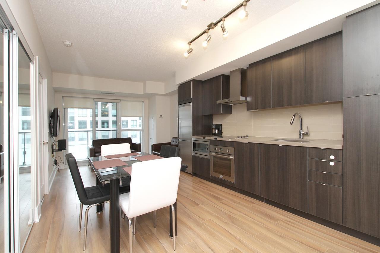 Napa Furnished Suites At Cn Tower & Maple Leaf Square Торонто Экстерьер фото