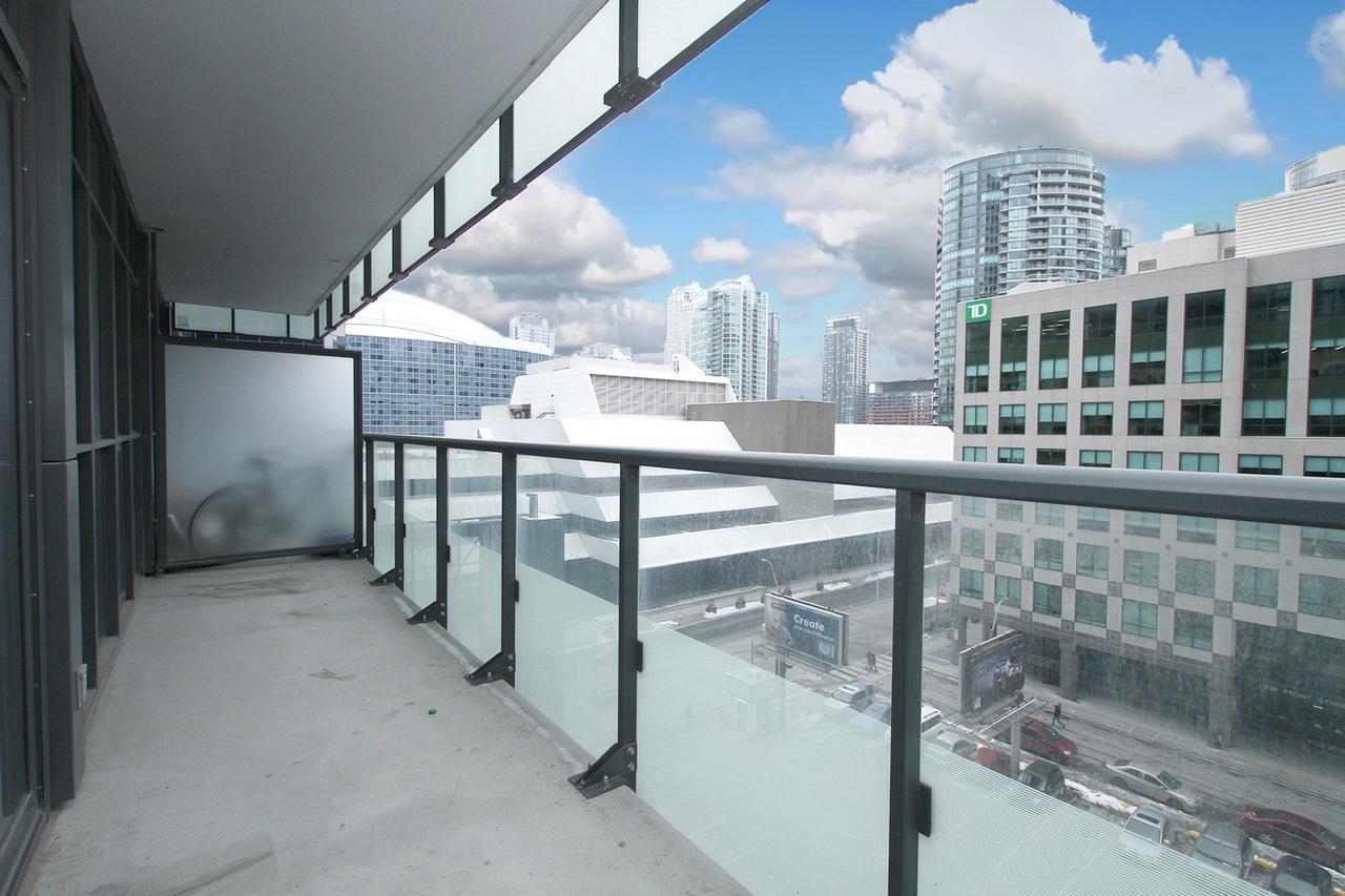 Napa Furnished Suites At Cn Tower & Maple Leaf Square Торонто Экстерьер фото