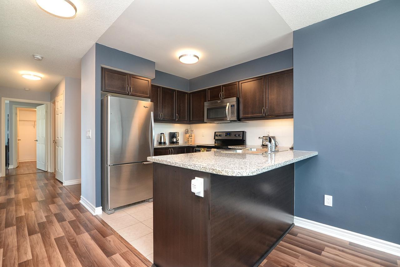 Napa Furnished Suites At Cn Tower & Maple Leaf Square Торонто Экстерьер фото
