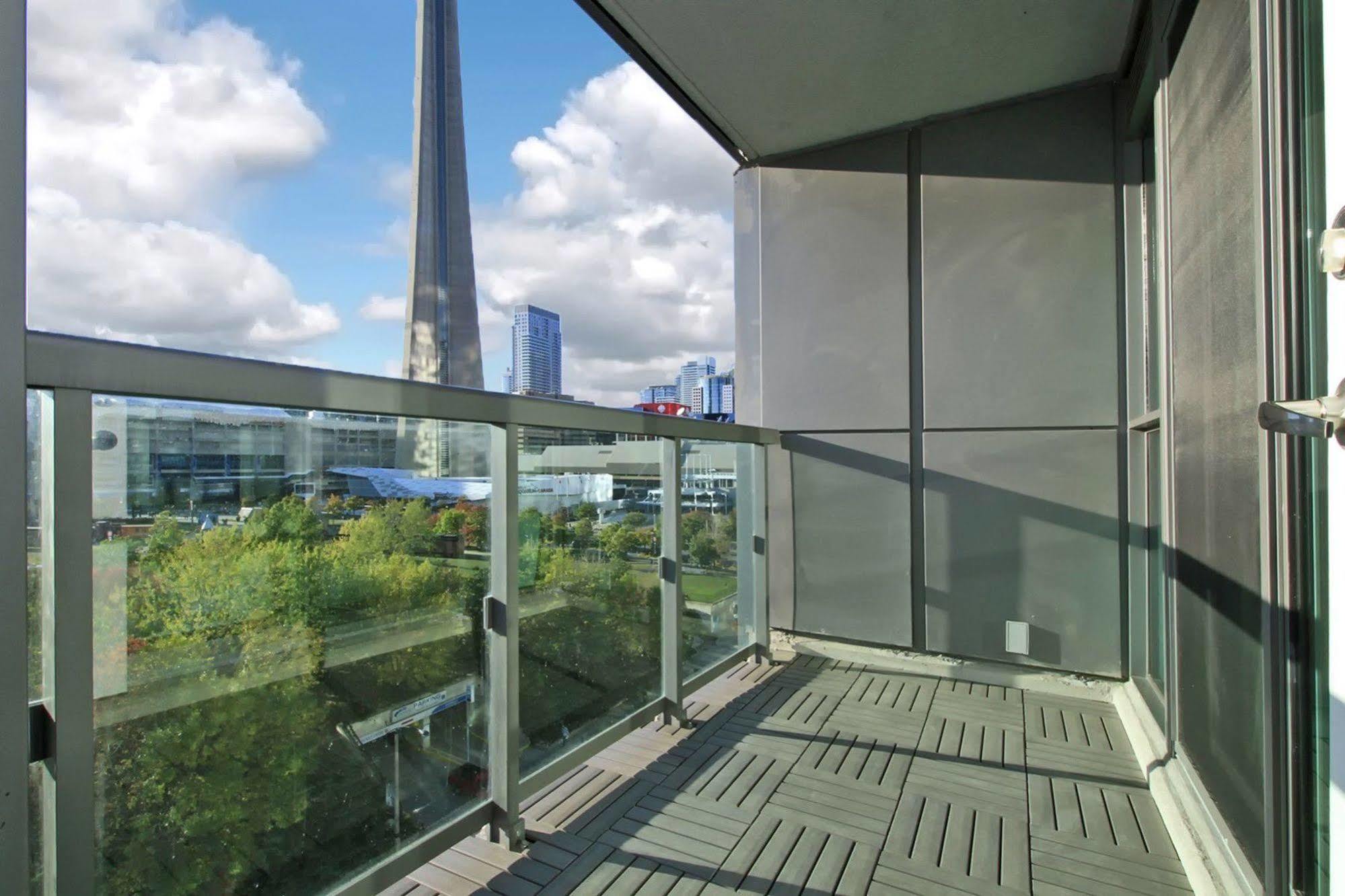 Napa Furnished Suites At Cn Tower & Maple Leaf Square Торонто Экстерьер фото