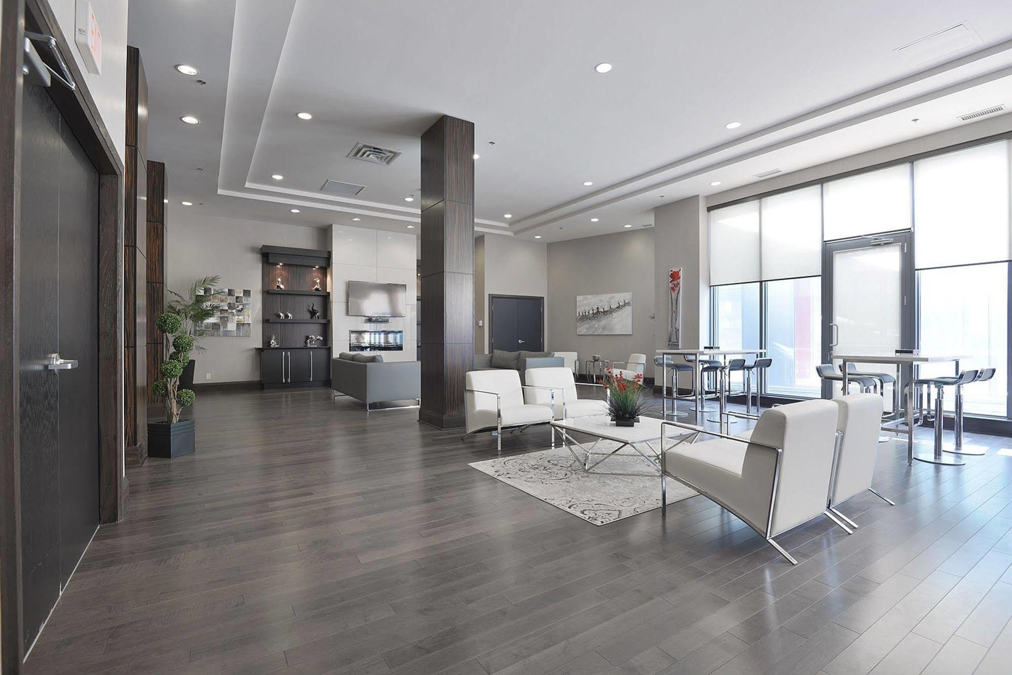Napa Furnished Suites At Cn Tower & Maple Leaf Square Торонто Экстерьер фото