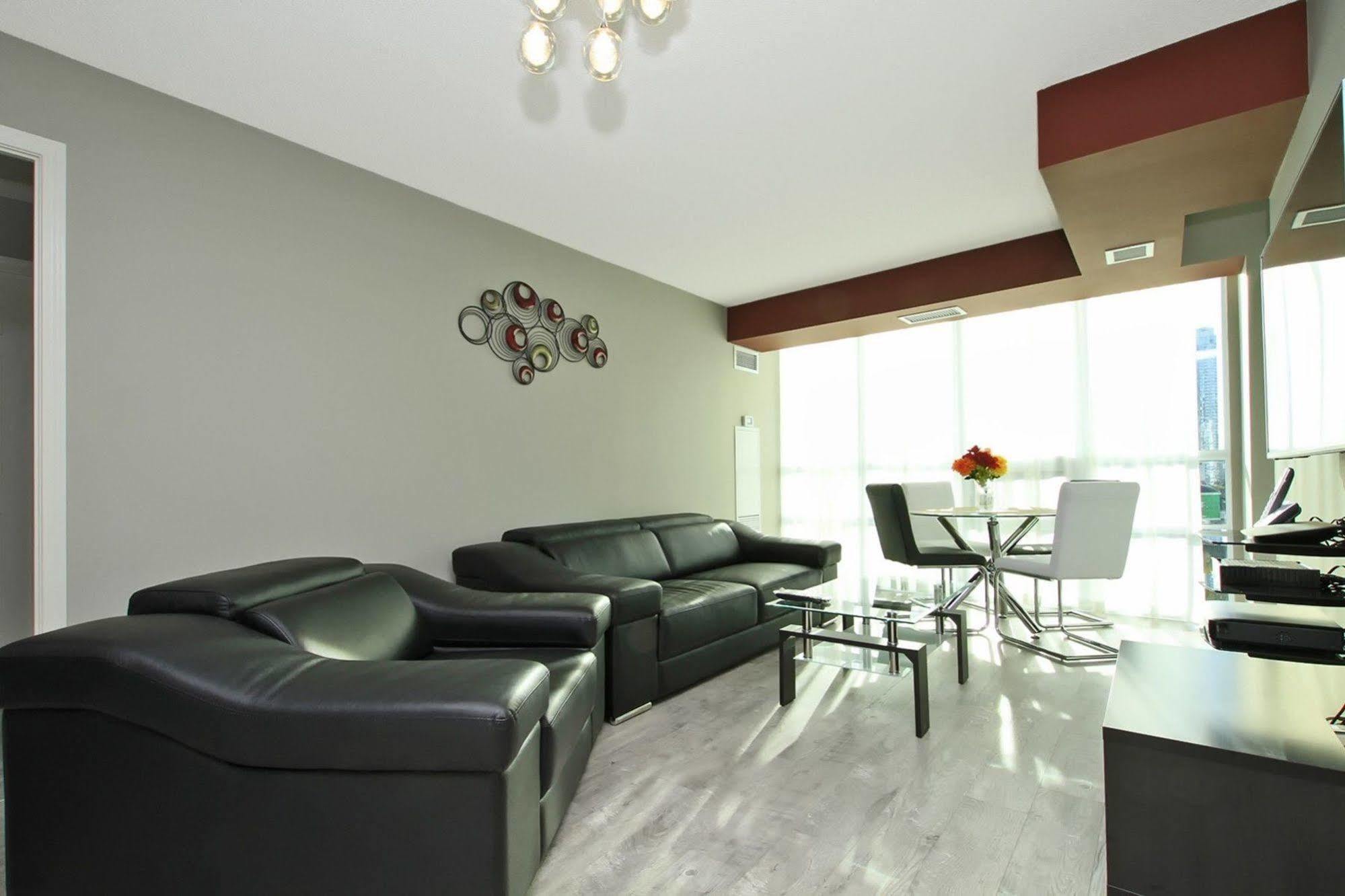 Napa Furnished Suites At Cn Tower & Maple Leaf Square Торонто Экстерьер фото