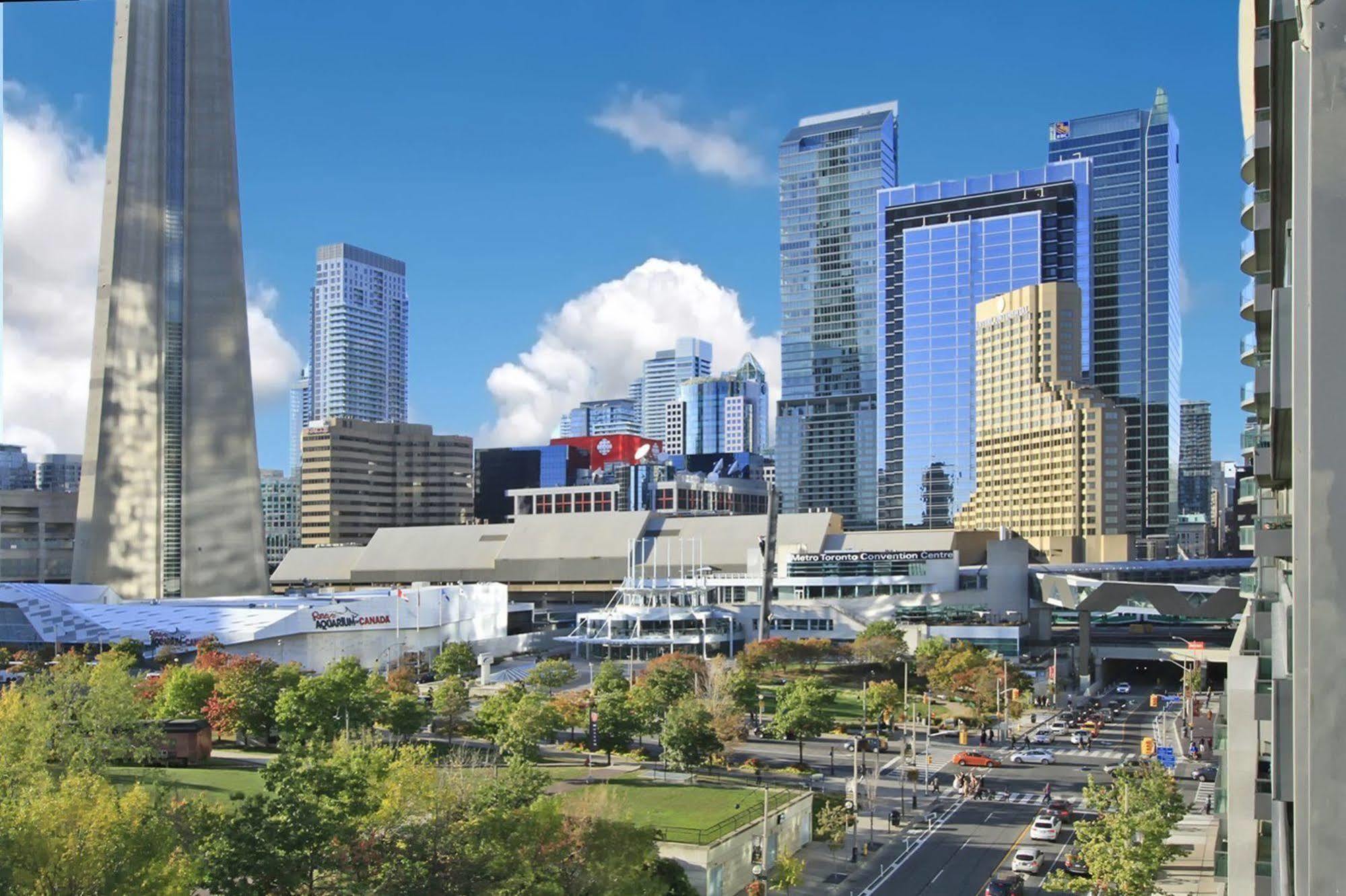 Napa Furnished Suites At Cn Tower & Maple Leaf Square Торонто Экстерьер фото